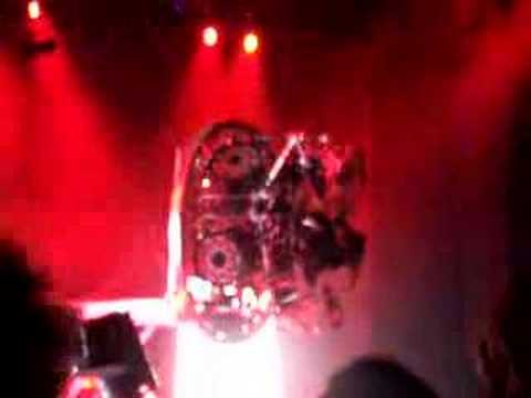 slipknot live at the meadows,drumset spinning side...