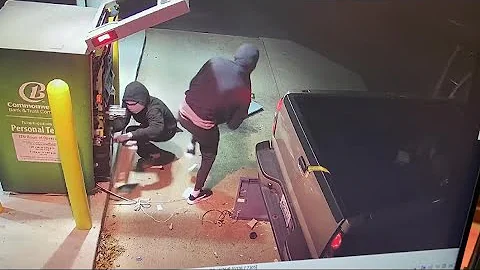 BREAKING: Thieves Rip $50,000 ATM OFF Chicago Bar in Massive Financial Crime Operation,Police Reveal