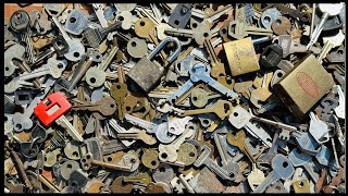 Bulk Key Padlock Meltdown - Huge Brass Bar &amp; Tap Casting - ASMR Metal Melting -BigStackD Zinc