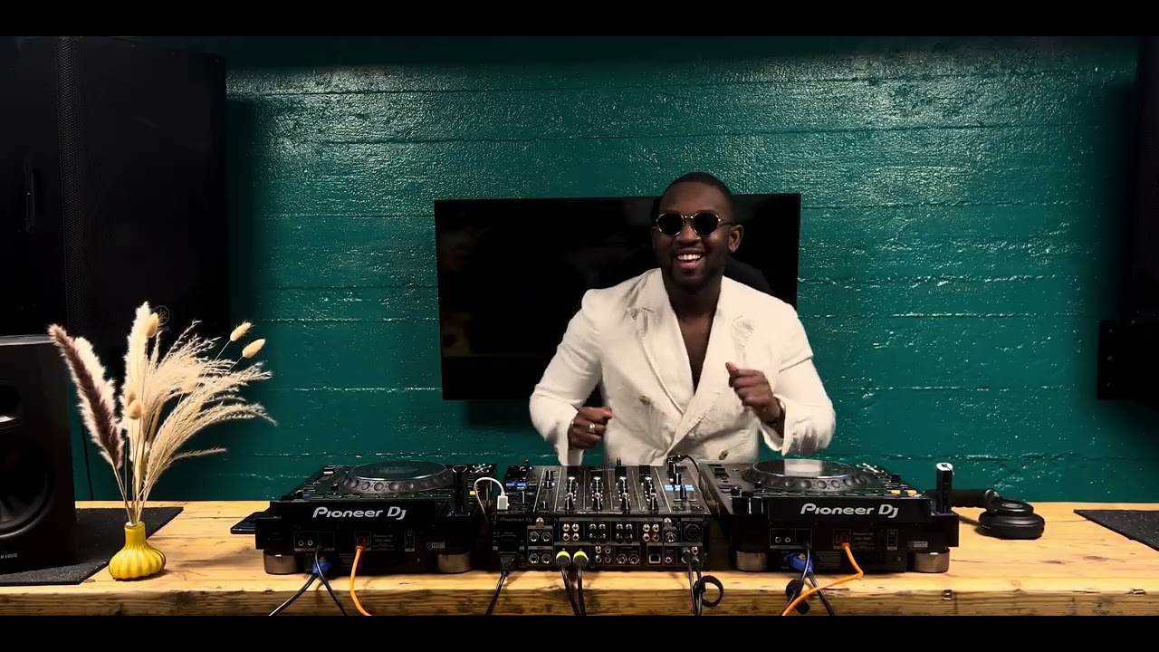 MR. KENOU Pure Afrotech Set 