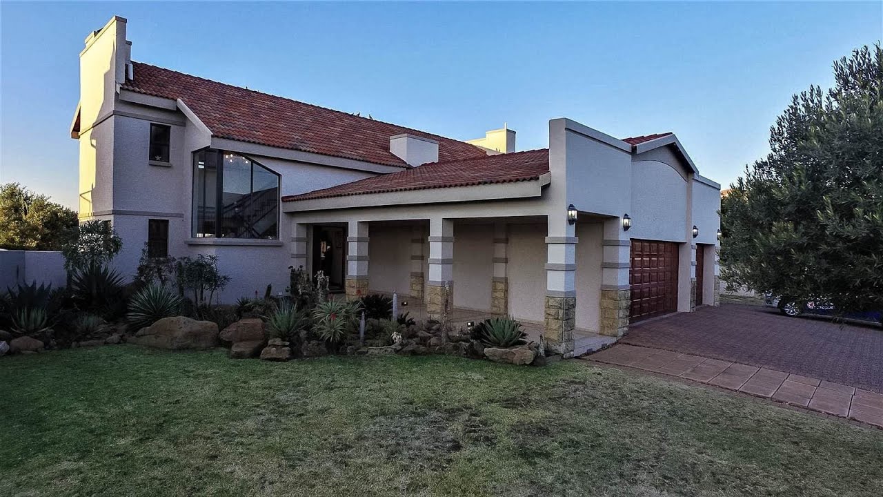 3 Bedroom House for sale in Free State Bloemfontein Woodland Hills