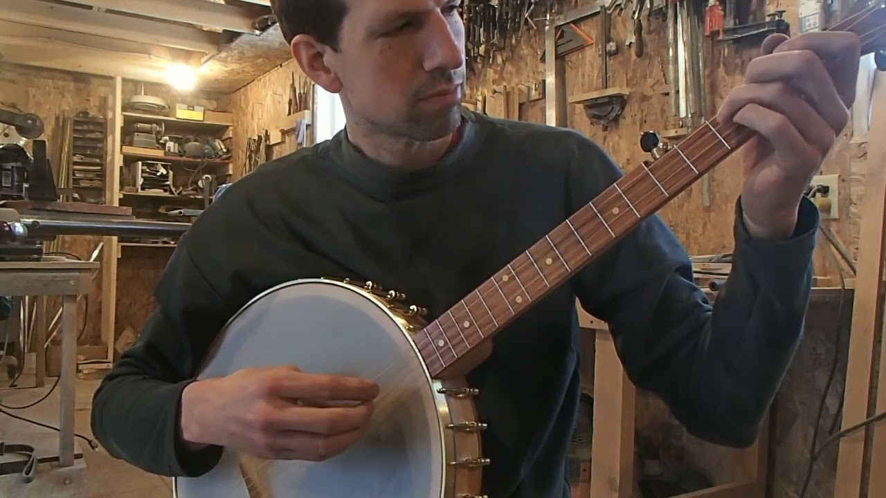 Mira 16" cherry cello banjo, Zach Hoyt no.277 en YouTube Mira 16" cherry cello banjo, Zach Hoyt no.277 en YouTube