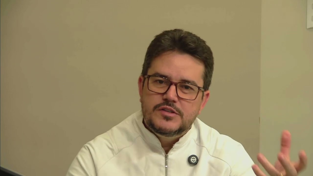 Caso clínico de cirurgia guiada de implante e carga imediata - Caso finalizado no mesmo dia!