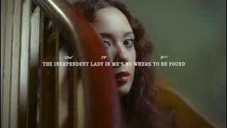 Laufey - Lover Girl ( Lyric Video with Chords)