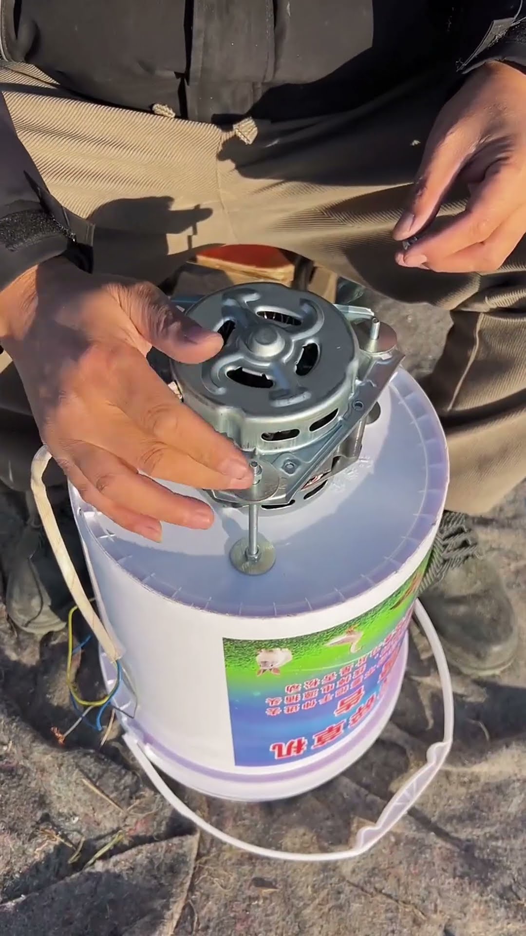 Grass crusher mixer assembly process- Good tools and machinery make work easy