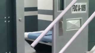 Filming Locations: Int. Prison - jail cell Miami Florida