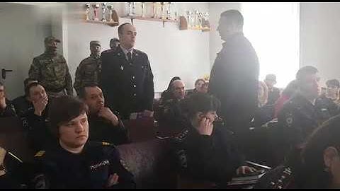 ФСБ красиво задержала начальника ГИБДД за коррупцию на лекции по борьбе с коррупцией для полицейских