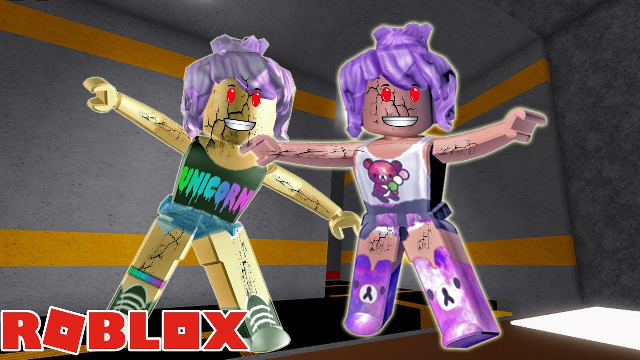 Roblox - FOMOS INFECTADAS PELO SORRISO DOS PANDINHAS (Infectious Smile)