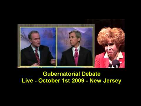 Nancy Opel as Mayor of Tromaville enters the NJ Gu...