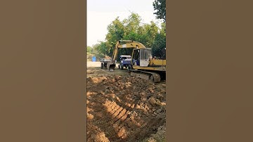 Soil Loading and Unloading Sonalika RX 35 Tractor #sonalika #viral #tractor #trending #shorts #new