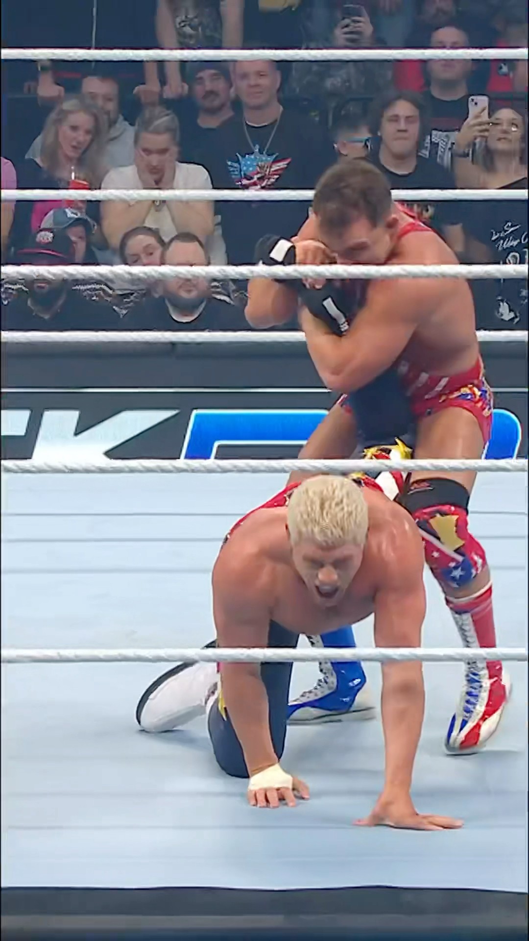 Cody Rhodes \u0026 Chad Gable put on a clinic during SmackDown!