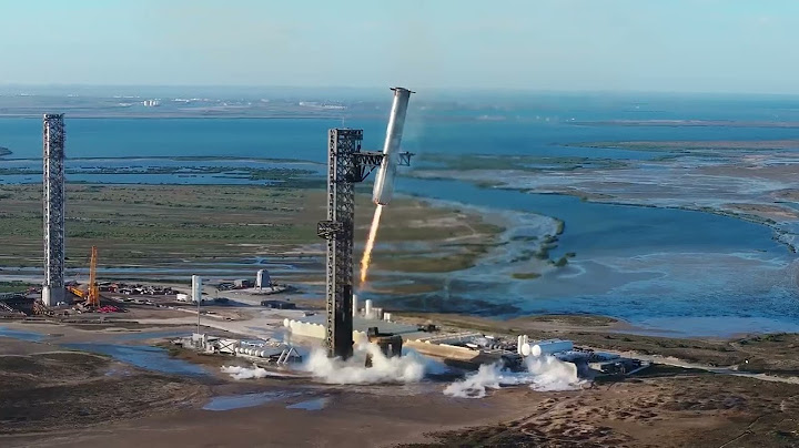 WOW! Watch SpaceX Catch A Starship Booster In Air