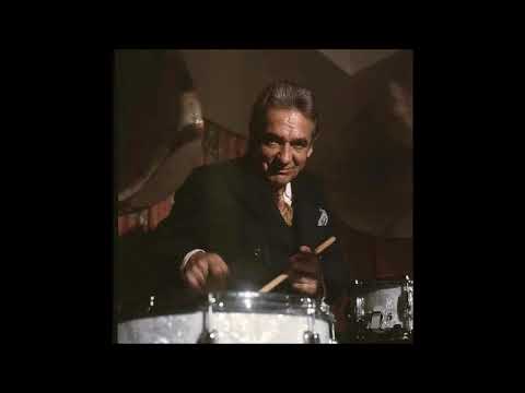 在 YouTube 上觀看「Gene Krupa - Take The A Train」