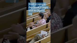 STAMMAPOSTEL LEBER IN 🇳🇱Sobald sie anfangen, Gospelmusik zu spielen, rennt der Organist weg