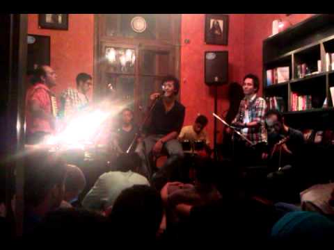       مرة من المرات المغنى خانة