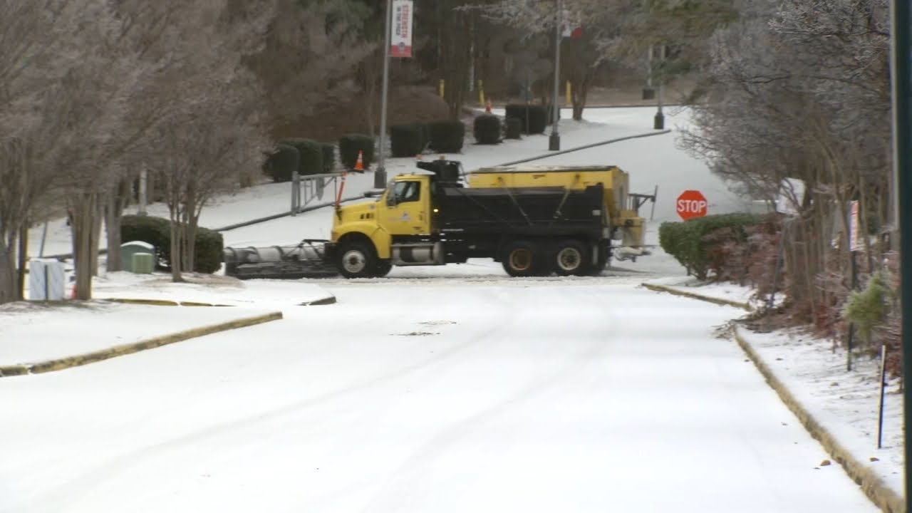 All-hands on deck effort for NCDOT crews clearing roads - YouTube