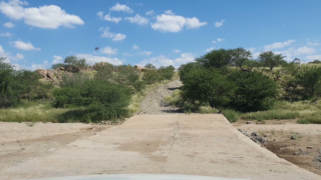 Volvo XC60 off-road in Namibia (2)