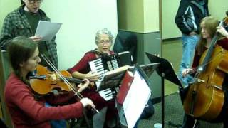 Download Lagu Personent Hodie, from Piae Cantiones, 1582 MP3 Download Lagu Personent Hodie, from Piae Cantiones, 1582 MP3