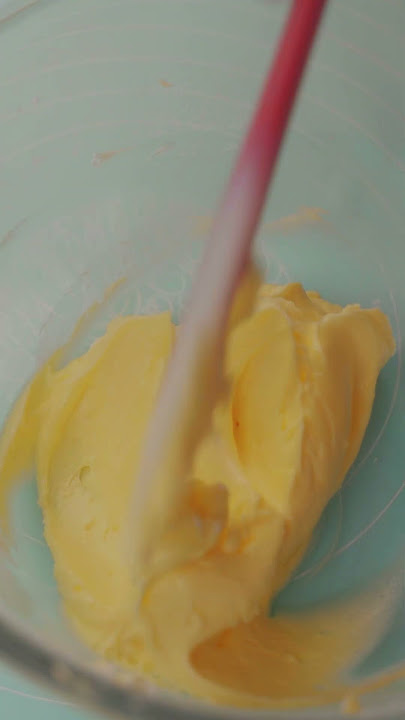Whipping Butter to Perfection – ASMR Cake Prep 🧈✨