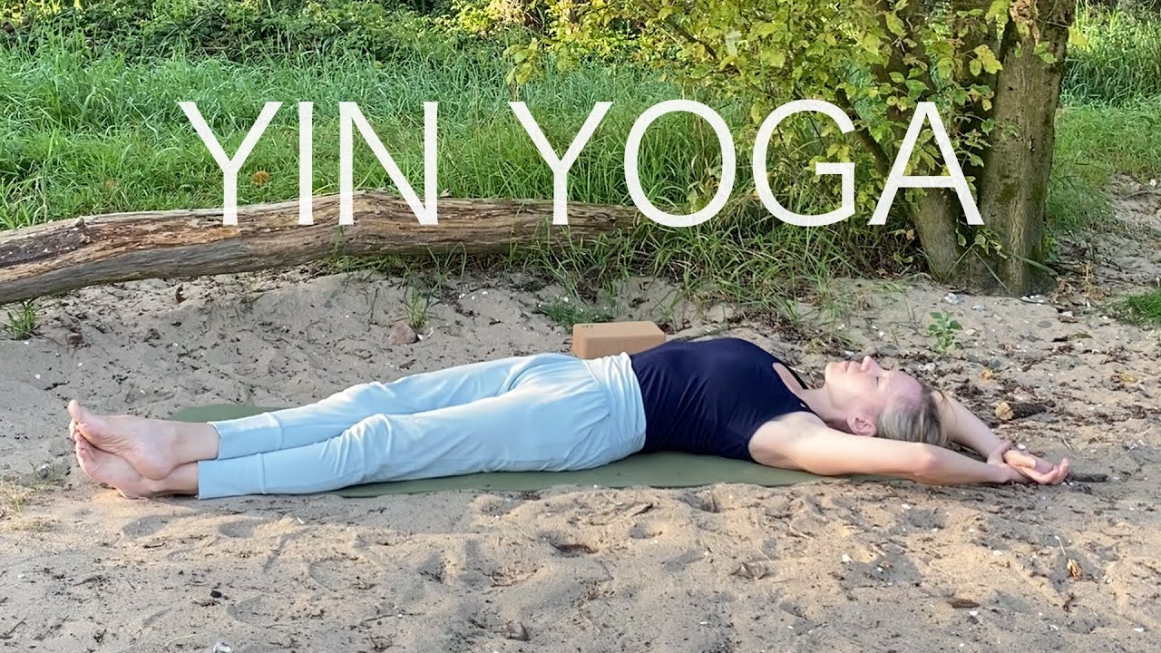 Yin Yoga für tiefe Entspannung | Verspannungen im Rücken & entlang der Wirbelsäule lösen