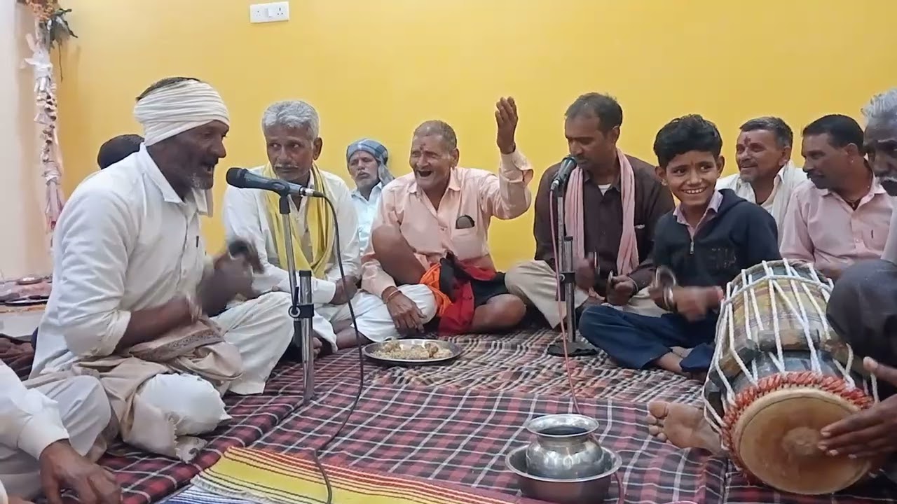 गायक काशीराम भाई पालधा  में 8305899527