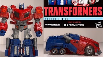 How to transform studio series Optimus prime. Transformers War for cybertron MTMTE voyager figure 