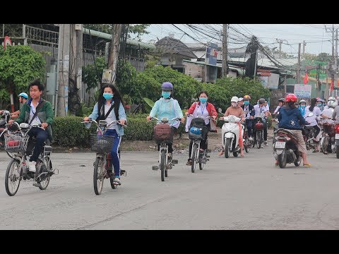 Xe đạp điện: Tiện nhưng không lợi | VTC14