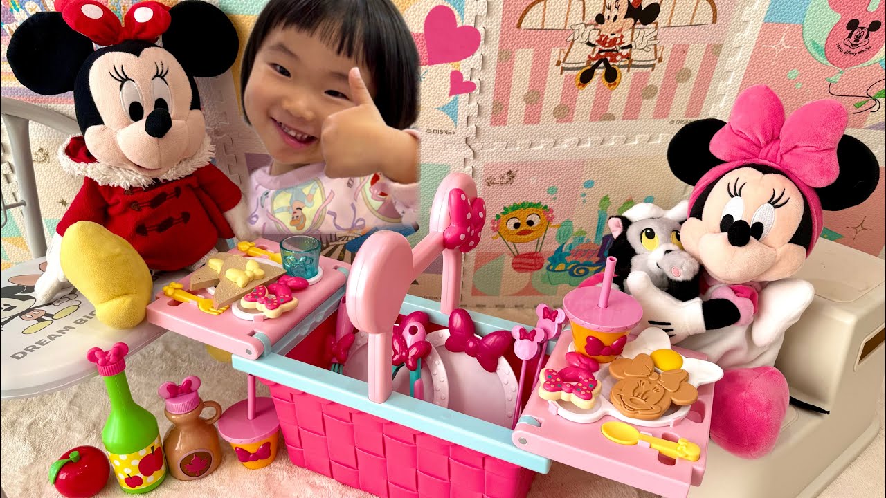 ミニーマウスとミッキーマウスでピクニックごっこ　なのキッズ　おままごと　おもちゃ　ミニー　ミッキー　ディズニー　プリンセス　ぬいぐるみ　ミニーちゃん　こども　遊び　MinnieMouse アンパンマン