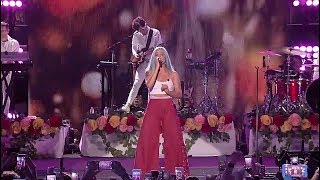 Halsey - Closer (Live at iHeartRadio Summer 2017) Resimi