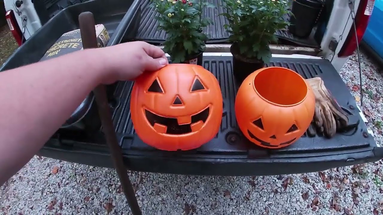 DIY Concrete Pumpkin Jack O' Lantern Tutorial