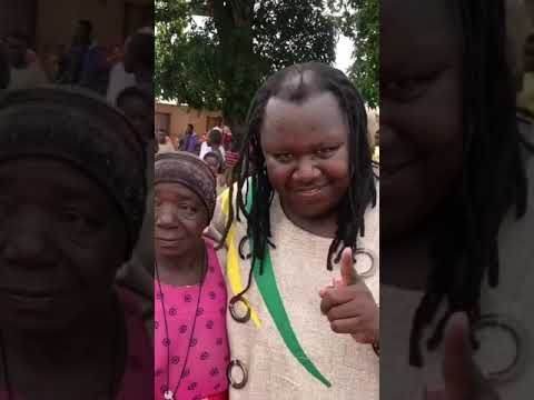 Video: Mtoto Wa Kwanza Katika Familia