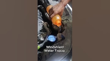 Kia Sportage Oil Change Service At Lube Shop.