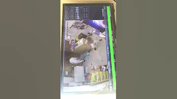 حرامي مسلح لك لكن انظر ماذا فعل السوداني لايفوتك 