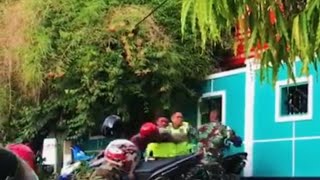 viral.! 1 TNI vs 2 polisi terjadi baku hantam di Ambon  (polisi vs TNI)