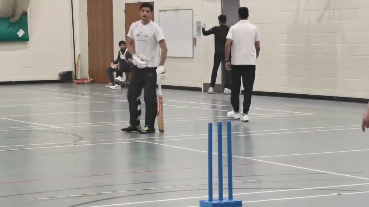 Lutonian Crystal Sports Indoor Cricket League at Denbigh High. Saanwal Tigers beat Luton Stallions.