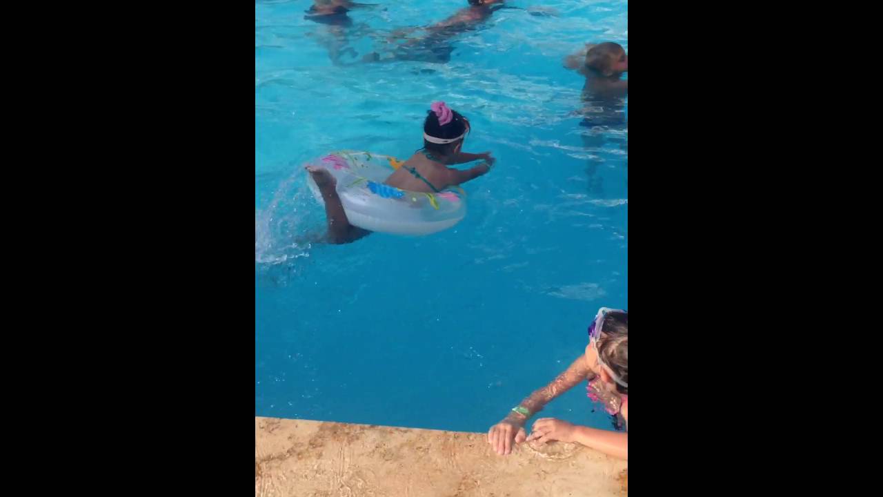 yüzen bebek YouTube