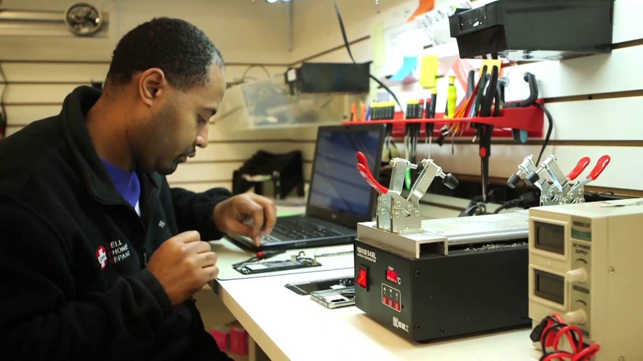 cell phone repair technician