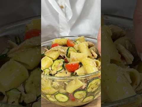 Insalata di Pasta Fredda con Zucchine, Tonno e Pomodorini