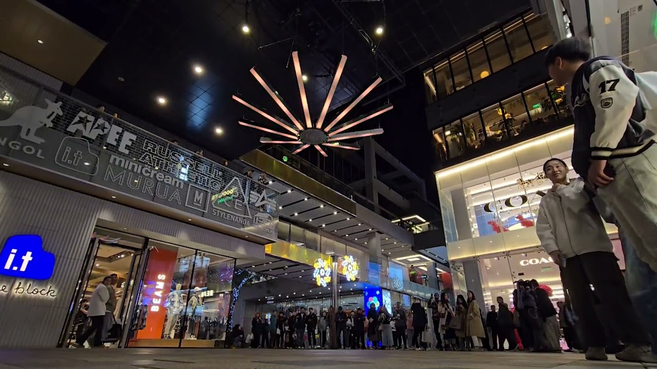 Angle of Light, Angle of Space