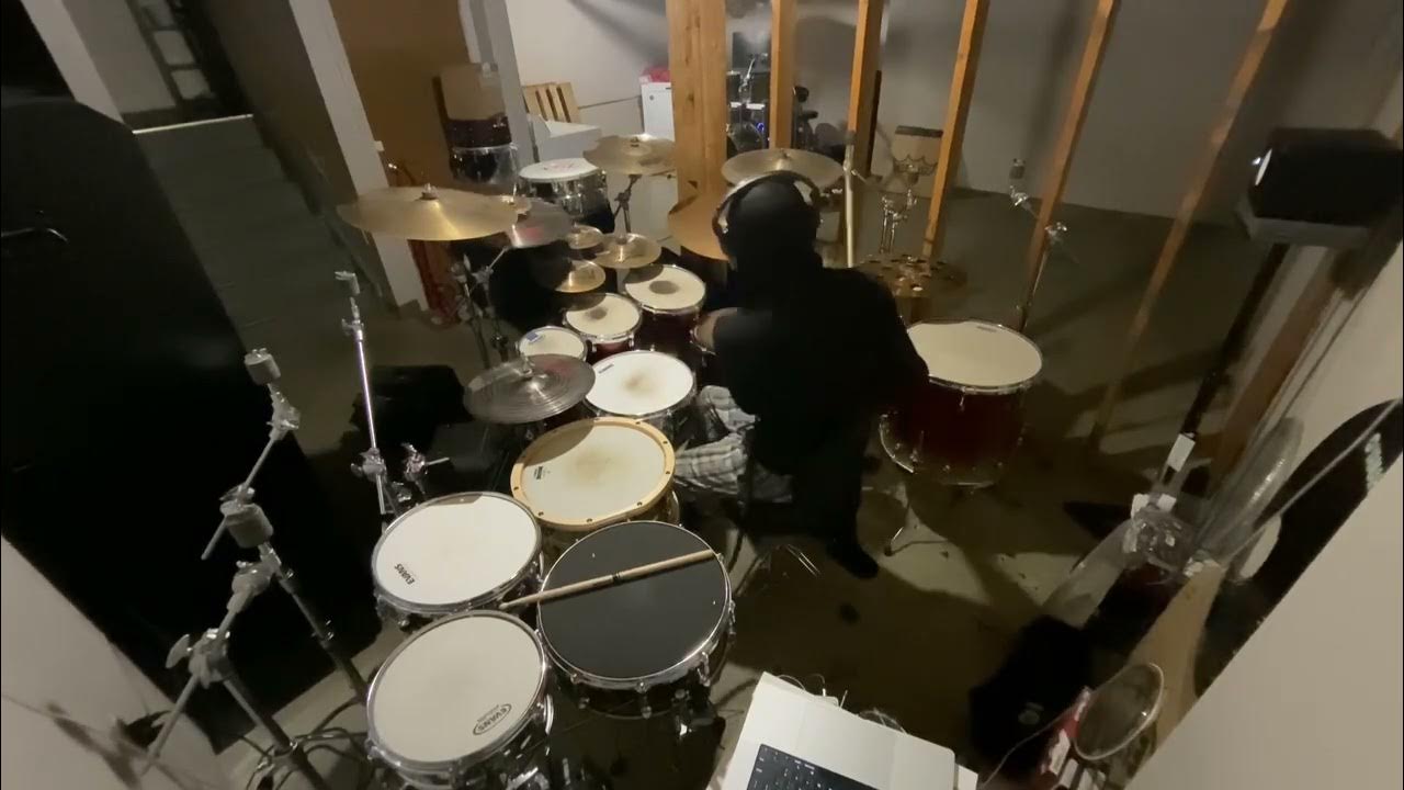 Fred Hammond ft. Gary Edwards - Yahweh (Drum Cover) Fred Hammond ft. Gary Edwards - Yahweh (Drum Cover)
