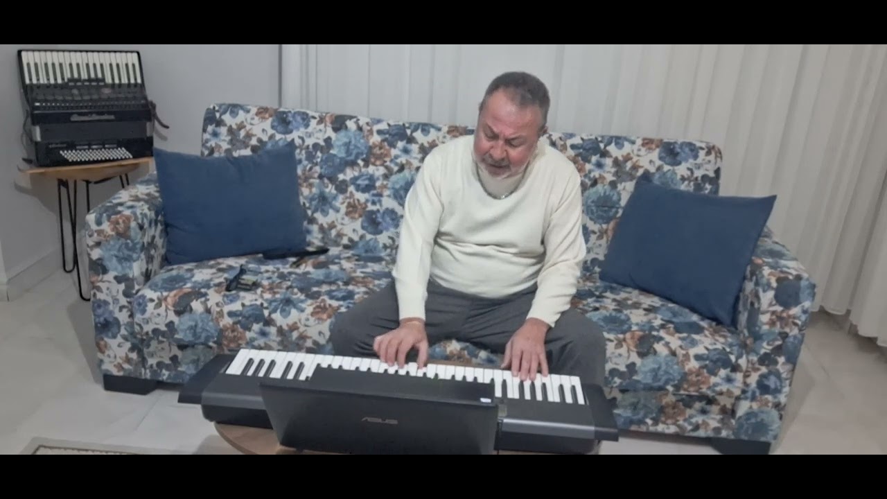 Koklamaya kıyamam benim güzel manolyam