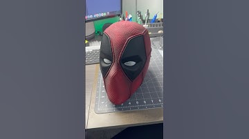 Weathered Deadpool Mask…🫣😳🤙🏼#3dprinting #deadpool #wolverine #marvel #cosplay #bambulab #art