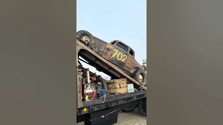 MOONEYES CHRISTMAS PARTY WeldErUp so just QuitYourBi****. Today is going to be good stay tuned.