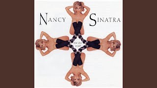 Video thumbnail of "Nancy Sinatra - Walk On The Wild Side"