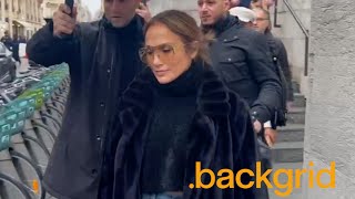 Jennifer Lopez takes a break from Fashion Week to explore the renowned Musée d'Orsay