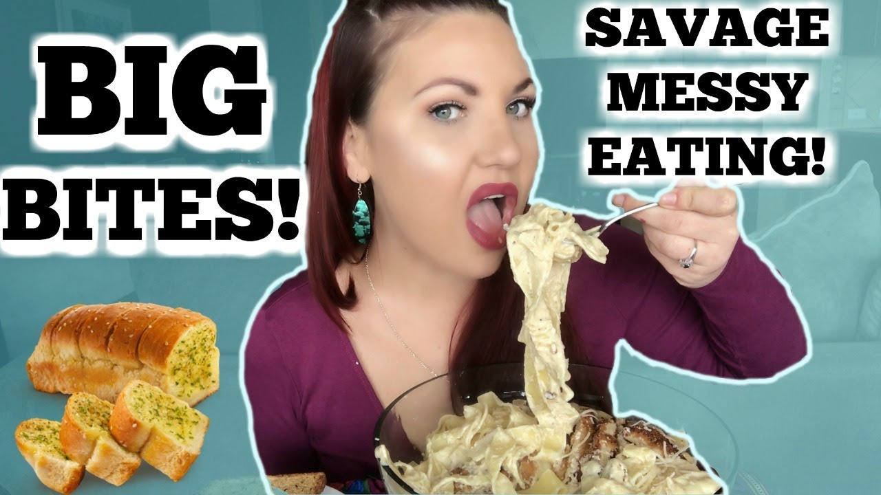 MUKBANG FETTUCCINE ALFREDO GARLIC BREAD *BURPING* VEGAN BIG BITES MESSY SAVAGE EATING