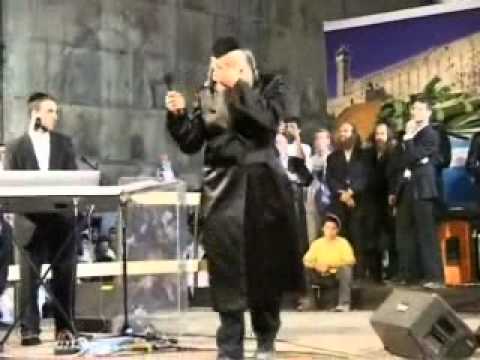 Mordechai ben David in Hebron - Succot 2006 - מרדכי בן דוד בחברון - סוכות 2006