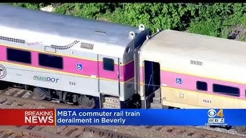 Commuter Rail train derails in Beverly