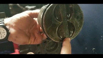 1985 350 chevy piston rings, pistons installed.