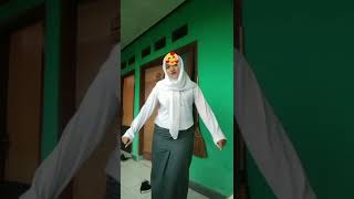 Tiktok Rok Spanseragam Sekolah